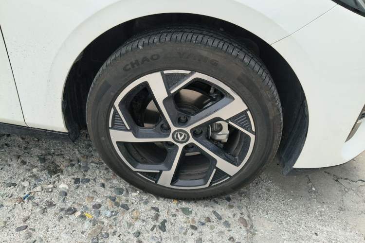 Used CHANGAN Eado 2026 Model, Fourth Generation, 1.5T 500Bar Enjoyment Edition Right Front Wheel Hub
