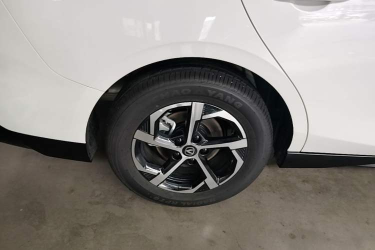 Used CHANGAN Eado 2026 Model, Fourth Generation, 1.5T 500Bar Dynamic Enjoyment Edition Right Rear Wheel Hub