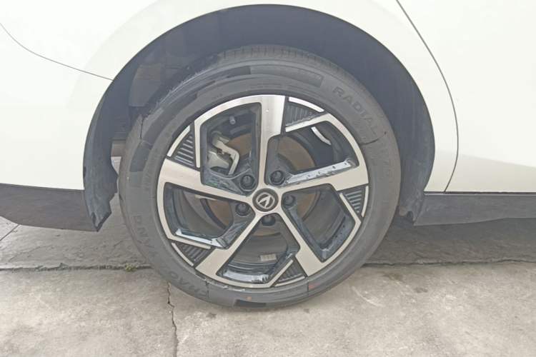 Used CHANGAN Eado 2026 Model, Fourth Generation, 1.5T 500Bar Enjoyment Edition Right Rear Wheel Hub