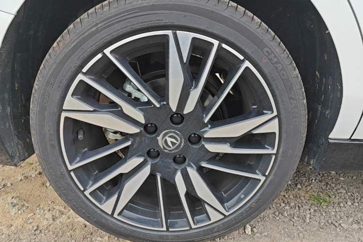 Used CHANGAN Eado 2026 Model, Fourth Generation, 1.5T 500Bar Smart Enjoyment Edition Right Rear Wheel Hub