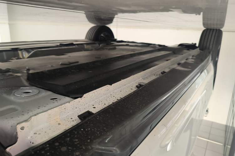 Used CHANGAN Eado 2026 Model, Fourth Generation, 1.5T 500Bar Dynamic Enjoyment Edition Right Side Sill