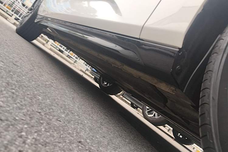 Used CHANGAN Eado 2026 Model, Fourth Generation, 1.5T 500Bar Smart Enjoyment Edition Right Side Sill