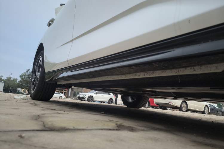 Used CHANGAN Eado 2026 Model, Fourth Generation, 1.5T 500Bar Enjoyment Edition Right Side Sill