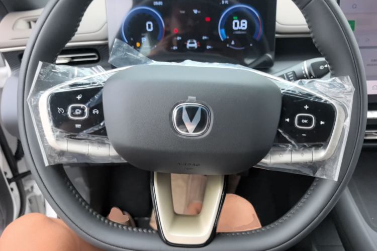 Used CHANGAN Eado 2026 Model, Fourth Generation, 1.5T 500Bar Dynamic Enjoyment Edition Steering Wheel