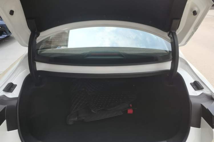 Used CHANGAN Eado 2026 Model, Fourth Generation, 1.5T 500Bar Smart Enjoyment Edition Trunk