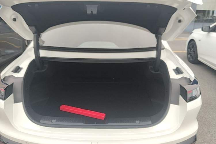 Used CHANGAN Eado 2026 Model, Fourth Generation, 1.5T 500Bar Smart Enjoyment Edition Trunk