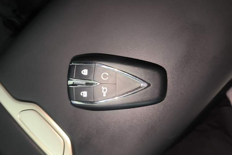 Used CHANGAN Eado 2026 Model, Fourth Generation, 1.5T 500Bar Dynamic Enjoyment Edition Vehicle Key