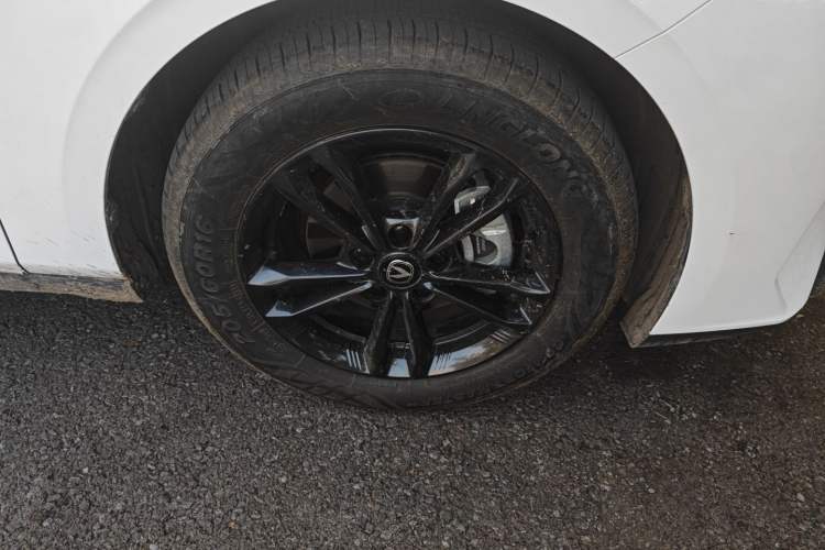 Used CHANGAN Eado DD 2023 Blue Whale NE 1.5T GDI DCT Luxury Edition Right Front Wheel Hub