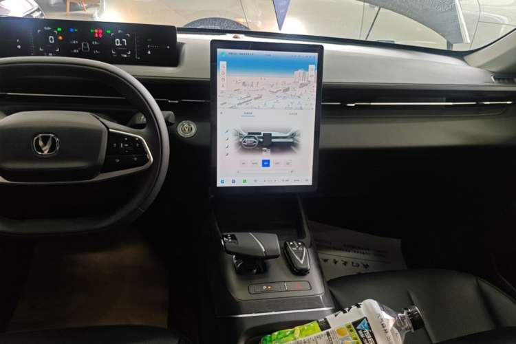 Used CHANGAN Eado DD 2023 Blue Whale NE 1.5T GDI DCT Luxury Edition Audio And AC Panel