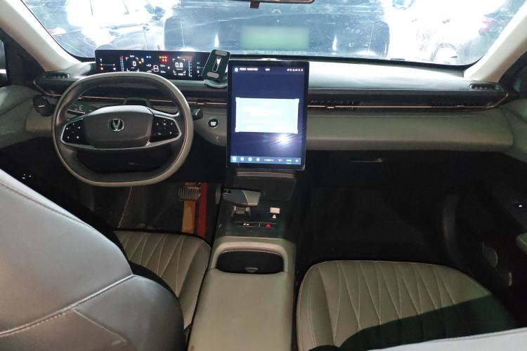 Used CHANGAN Eado DD 2023 Blue Whale NE 1.5T GDI DCT Navigation Model Center Console