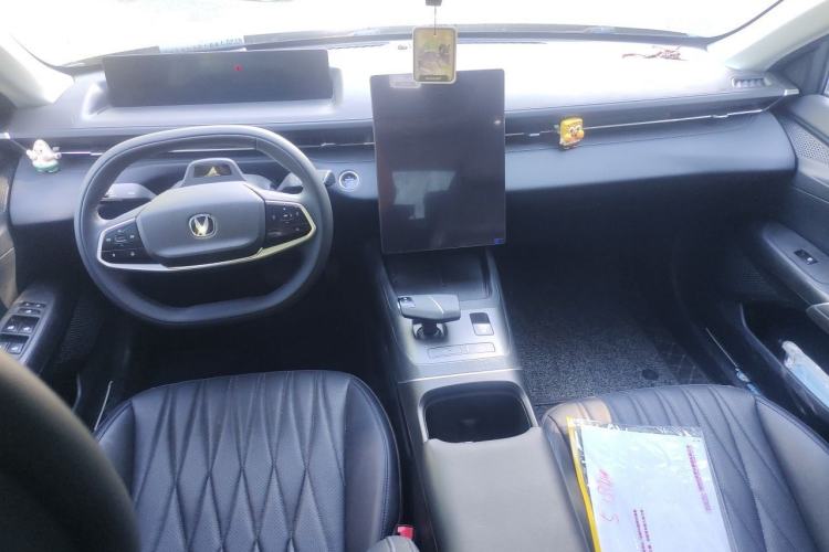 Used CHANGAN Eado DD 2023 Blue Whale NE 1.5T GDI DCT Navigation Model Center Console