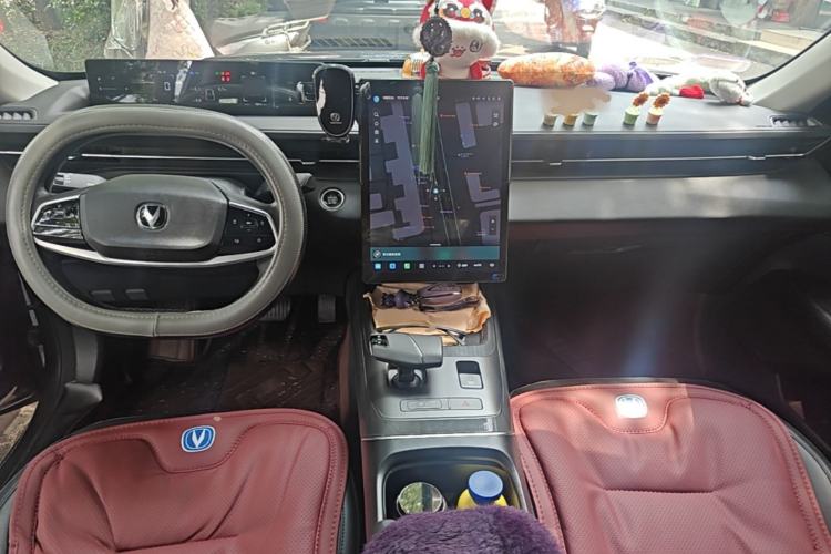 Used CHANGAN Eado DD 2023 Blue Whale NE 1.5T GDI DCT Luxury Edition Center Console
