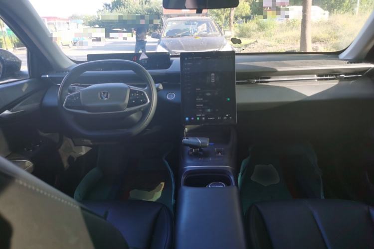 Used CHANGAN Eado DD 2023 Blue Whale NE 1.5T GDI DCT Luxury Edition Center Console