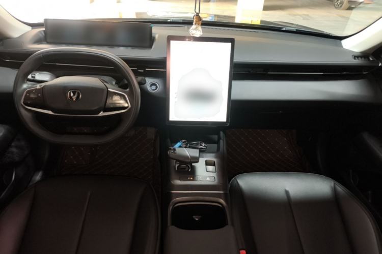 Used CHANGAN Eado DD 2023 Blue Whale NE 1.5T GDI DCT Enjoy Edition Center Console