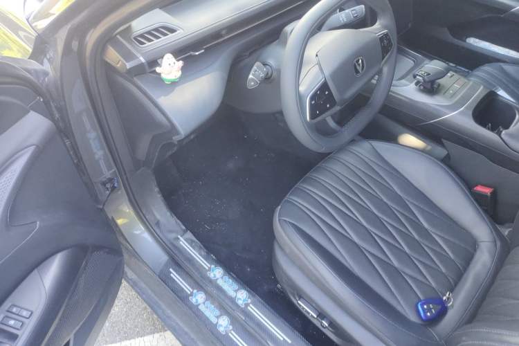 Used CHANGAN Eado DD 2023 Blue Whale NE 1.5T GDI DCT Navigation Model Driver Seat