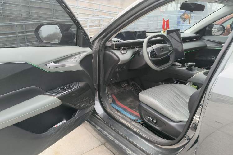 Used CHANGAN Eado DD 2023 Blue Whale NE 1.5T GDI DCT Navigation Model Driver Seat