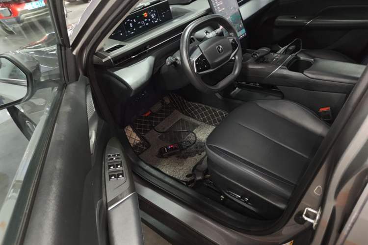 Used CHANGAN Eado DD 2023 Blue Whale NE 1.5T GDI DCT Navigation Model Driver Seat