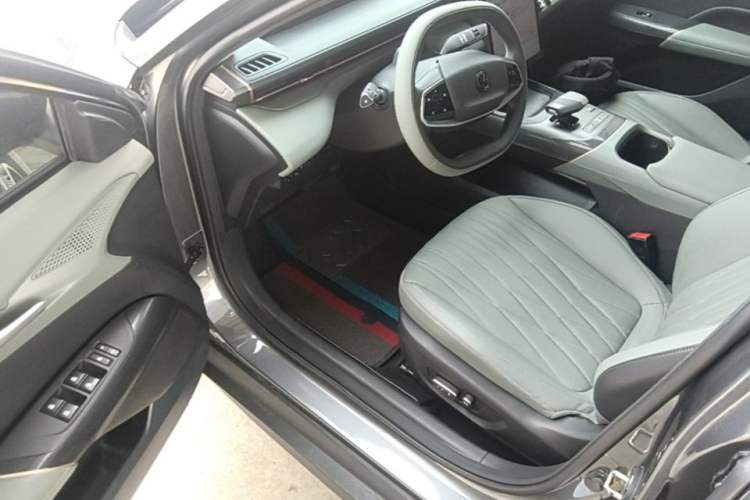 Used CHANGAN Eado DD 2023 Blue Whale NE 1.5T GDI DCT Navigation Model Driver Seat