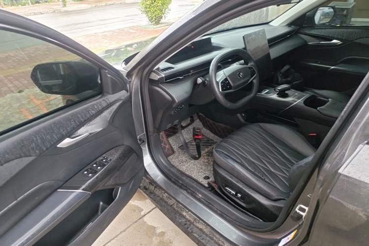 Used CHANGAN Eado DD 2023 Blue Whale NE 1.5T GDI DCT Navigation Model Driver Seat