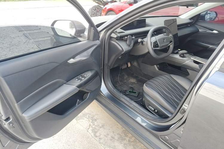 Used CHANGAN Eado DD 2023 Blue Whale NE 1.5T GDI DCT Navigation Model Driver Seat