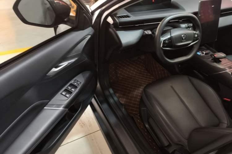 Used CHANGAN Eado DD 2023 Blue Whale NE 1.5T GDI DCT Enjoy Edition Driver Seat