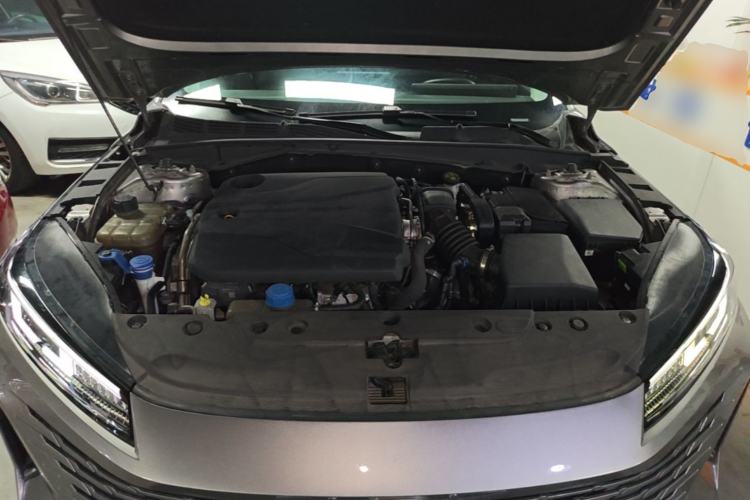 Used CHANGAN Eado DD 2023 Blue Whale NE 1.5T GDI DCT Navigation Model Engine Bay