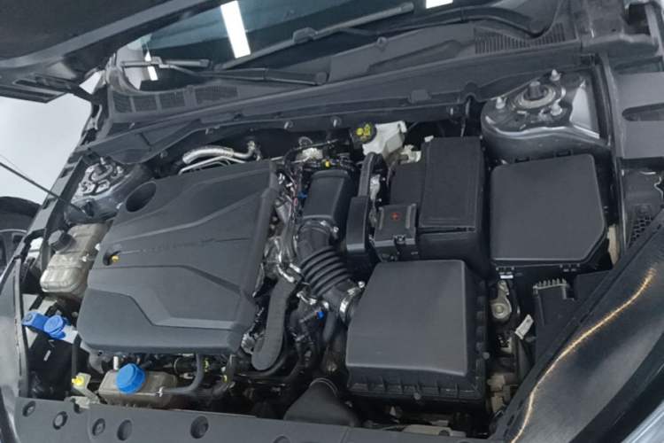 Used CHANGAN Eado DD 2023 Blue Whale NE 1.5T GDI DCT Navigation Model Engine Bay