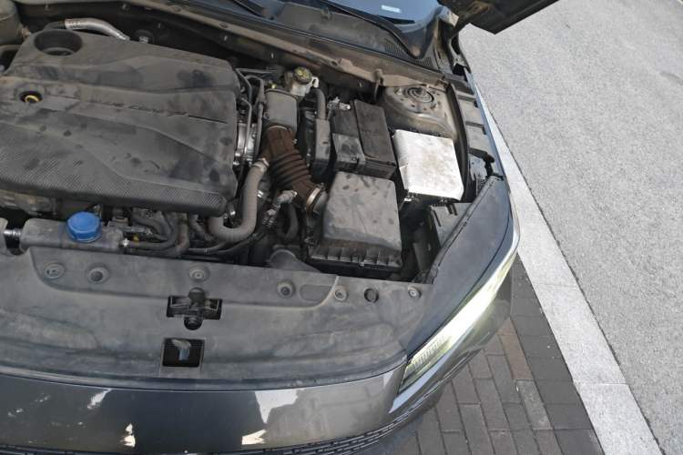 Used CHANGAN Eado DD 2023 Blue Whale NE 1.5T GDI DCT Navigation Model Engine Bay Left