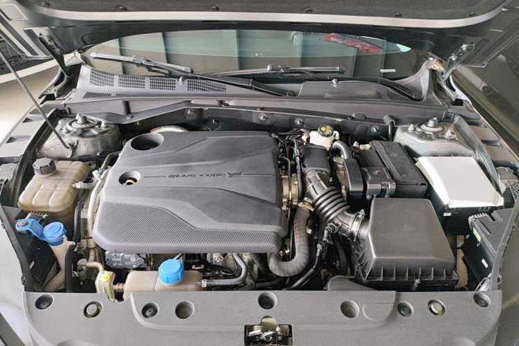Used CHANGAN Eado DD 2023 Blue Whale NE 1.5T GDI DCT Navigation Model Engine Bay