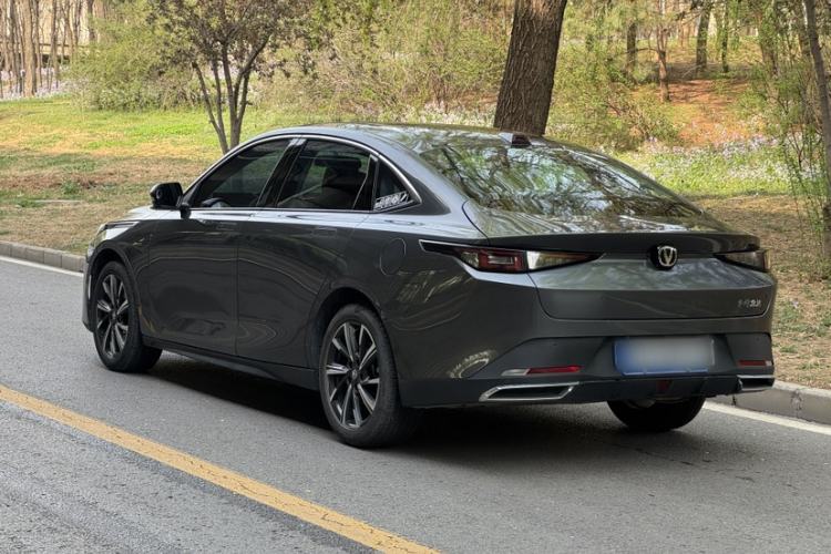 Used CHANGAN Eado DD 2023 Blue Whale NE 1.5T GDI DCT Navigation Model Exterior 5