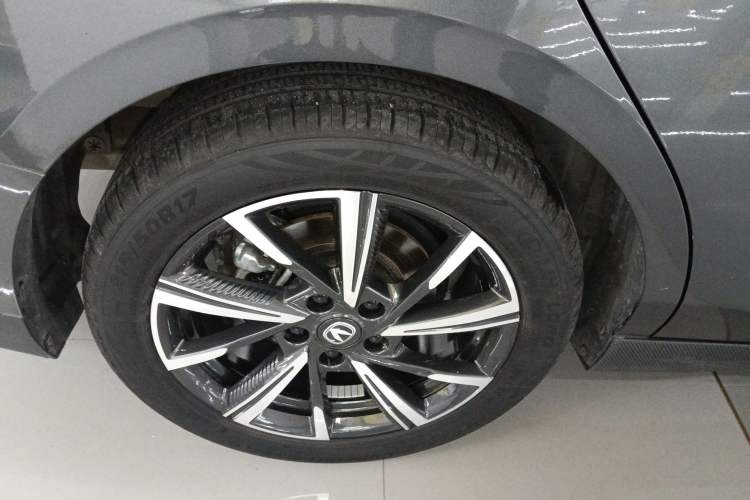 Used CHANGAN Eado DD 2023 Blue Whale NE 1.5T GDI DCT Navigation Model Exterior 5