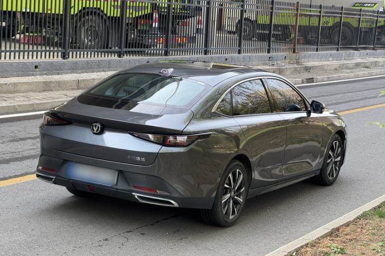 Used CHANGAN Eado DD 2023 Blue Whale NE 1.5T GDI DCT Navigation Model Exterior 7