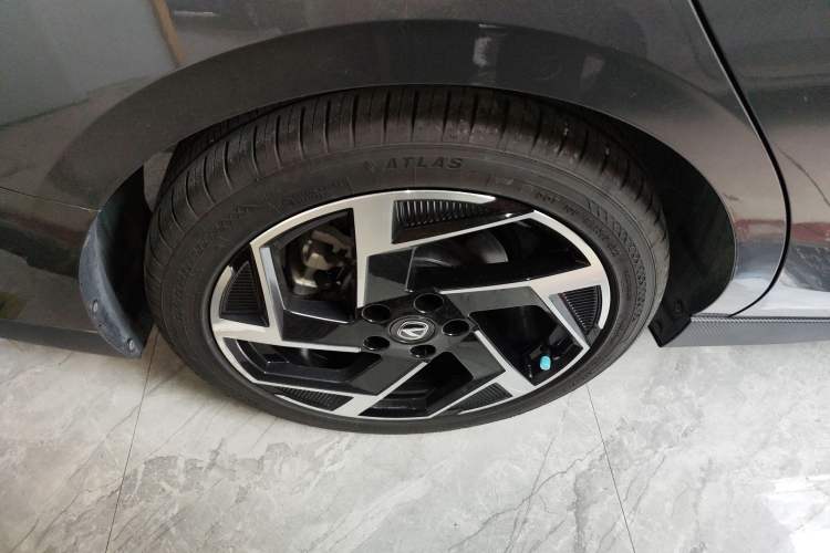 Used CHANGAN Eado DD 2023 Blue Whale NE 1.5T GDI DCT Flagship Model Exterior 8