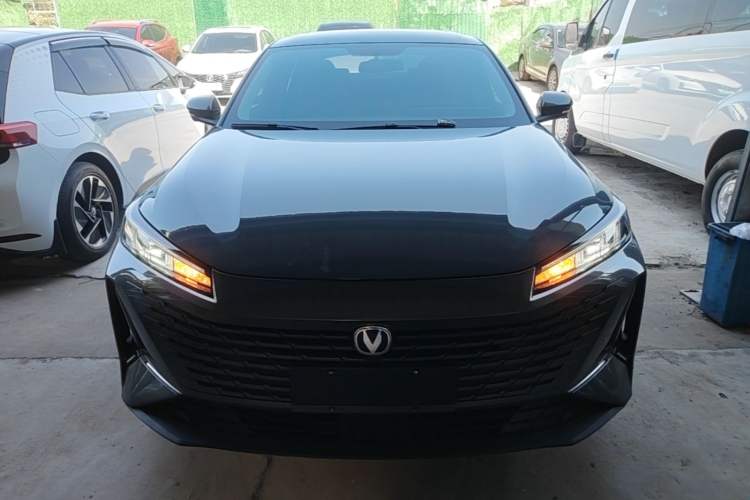 Used CHANGAN Eado DD 2023 Blue Whale NE 1.5T GDI DCT Luxury Edition Front