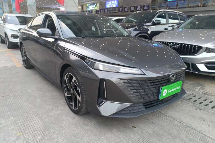 Used CHANGAN Eado DD 2023 Blue Whale NE 1.5T GDI DCT Flagship Model Front Right 45 Deg