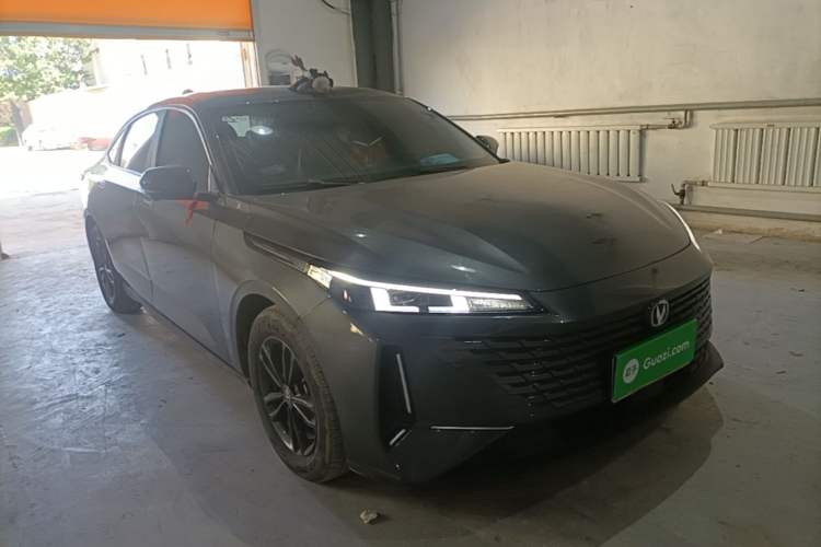 Used CHANGAN Eado DD 2023 Blue Whale NE 1.5T GDI DCT Luxury Edition Front Right 45 Deg