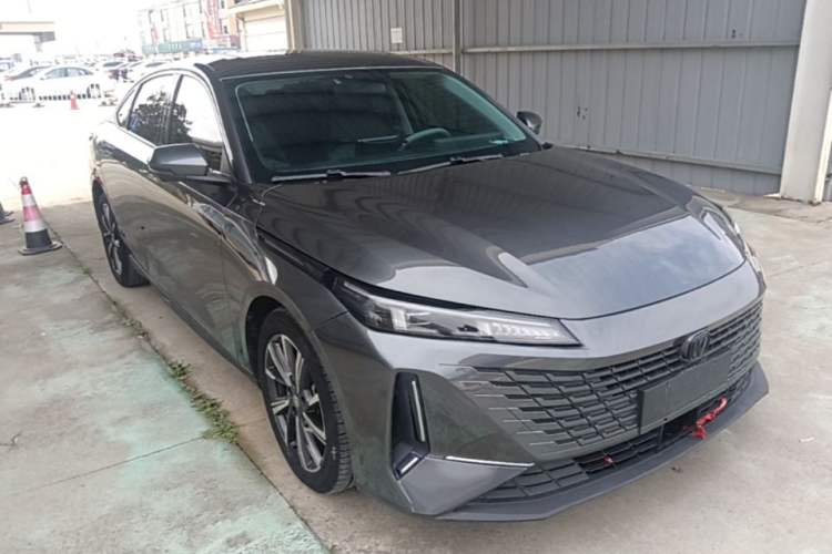 Used CHANGAN Eado DD 2023 Blue Whale NE 1.5T GDI DCT Navigation Model Front Right 45 Deg