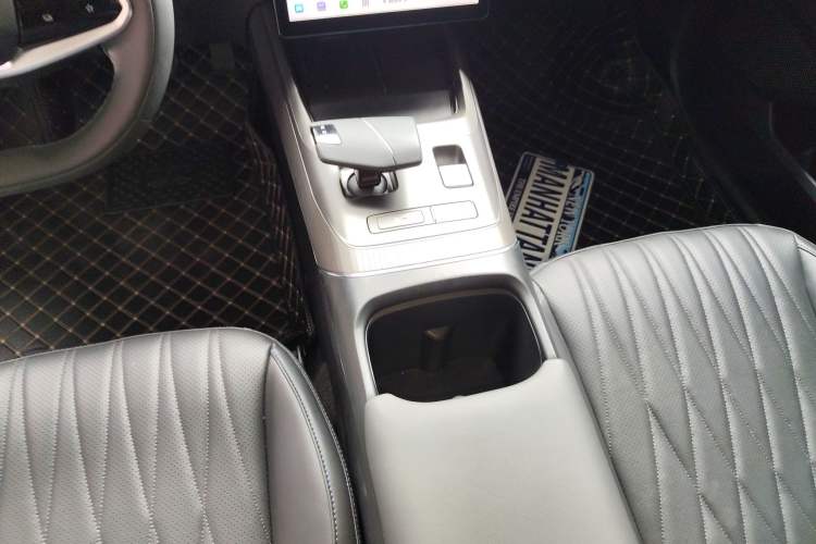 Used CHANGAN Eado DD 2023 Blue Whale NE 1.5T GDI DCT Flagship Model Gear Lever