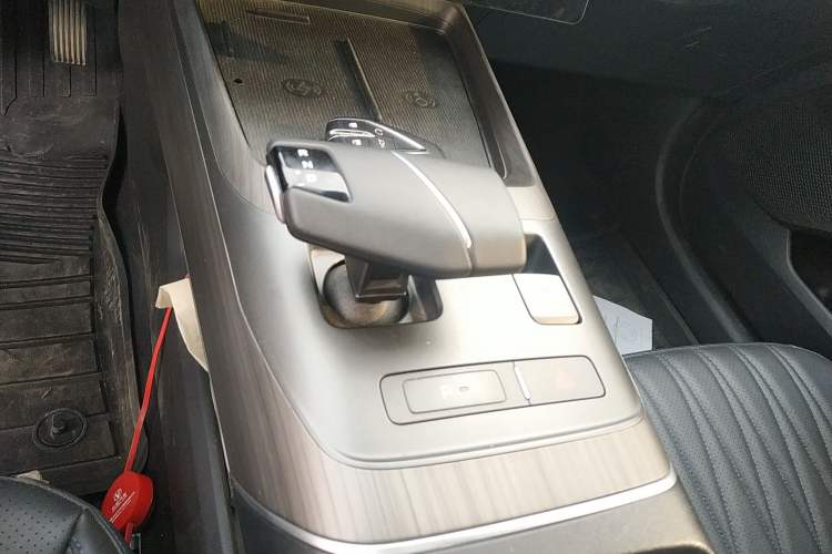 Used CHANGAN Eado DD 2023 Blue Whale NE 1.5T GDI DCT Flagship Model Gear Lever
