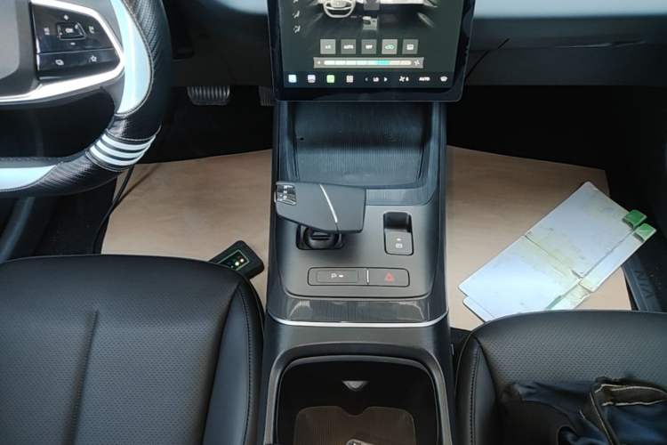 Used CHANGAN Eado DD 2023 Blue Whale NE 1.5T GDI DCT Luxury Edition Gear Lever