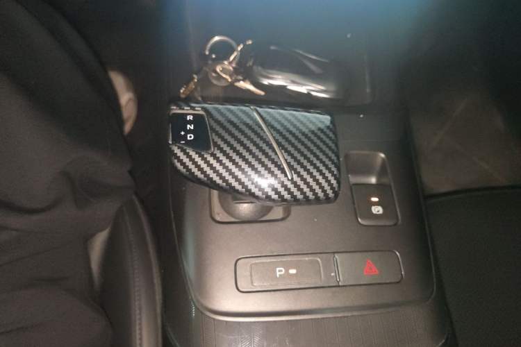 Used CHANGAN Eado DD 2023 Blue Whale NE 1.5T GDI DCT Enjoy Edition Gear Lever