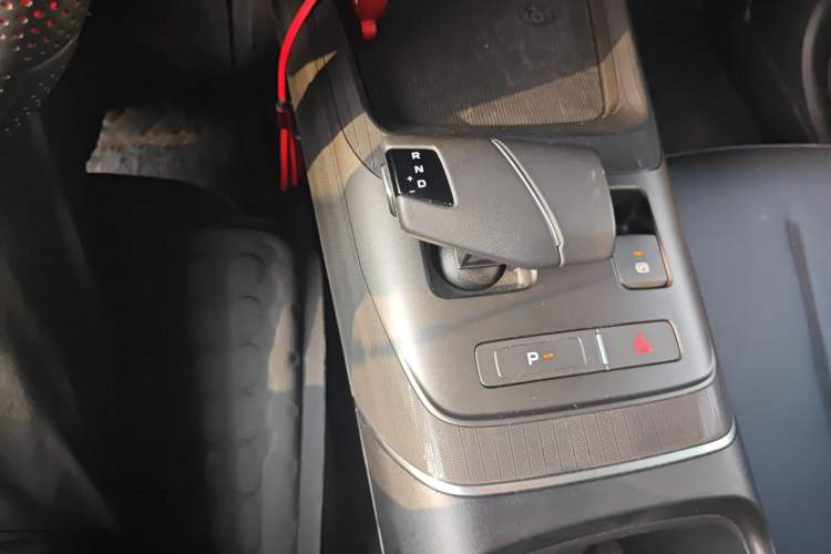 Used CHANGAN Eado DD 2023 Blue Whale NE 1.5T GDI DCT Enjoy Edition Gear Lever
