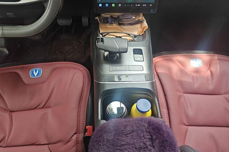Used CHANGAN Eado DD 2023 Blue Whale NE 1.5T GDI DCT Luxury Edition Gear Lever