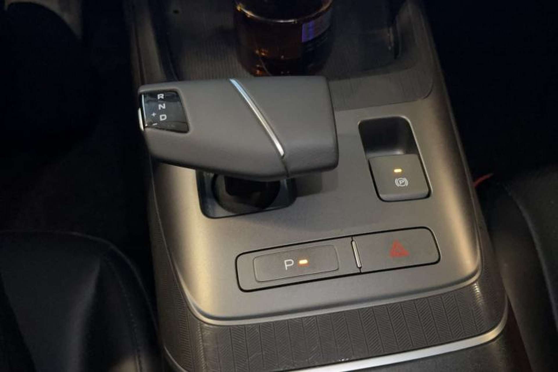 Used CHANGAN Eado DD 2023 Blue Whale NE 1.5T GDI DCT Prestige Model Gear Lever