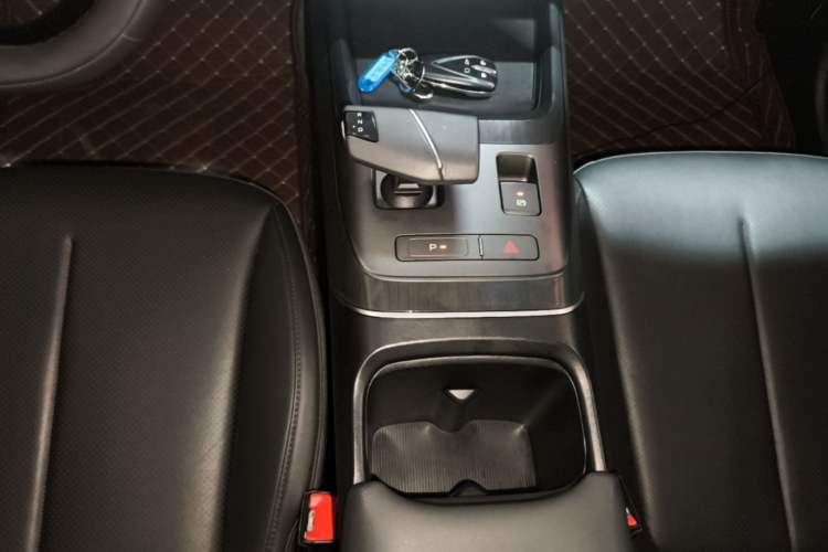 Used CHANGAN Eado DD 2023 Blue Whale NE 1.5T GDI DCT Enjoy Edition Gear Lever