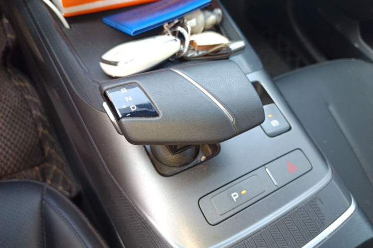 Used CHANGAN Eado DD 2023 Blue Whale NE 1.5T GDI DCT Luxury Edition Gear Lever