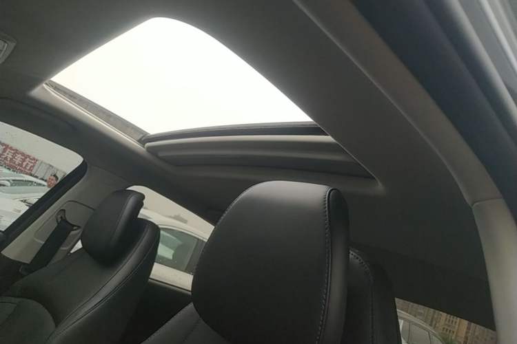 Used CHANGAN Eado DD 2023 Blue Whale NE 1.5T GDI DCT Luxury Edition Headliner