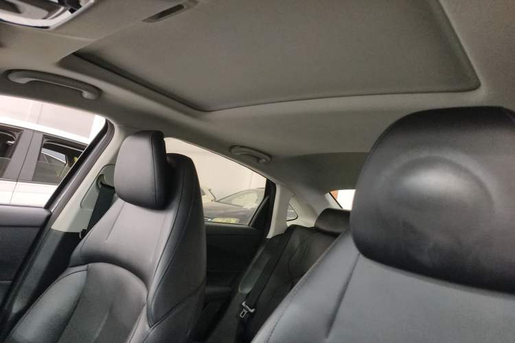 Used CHANGAN Eado DD 2023 Blue Whale NE 1.5T GDI DCT Luxury Edition Headliner