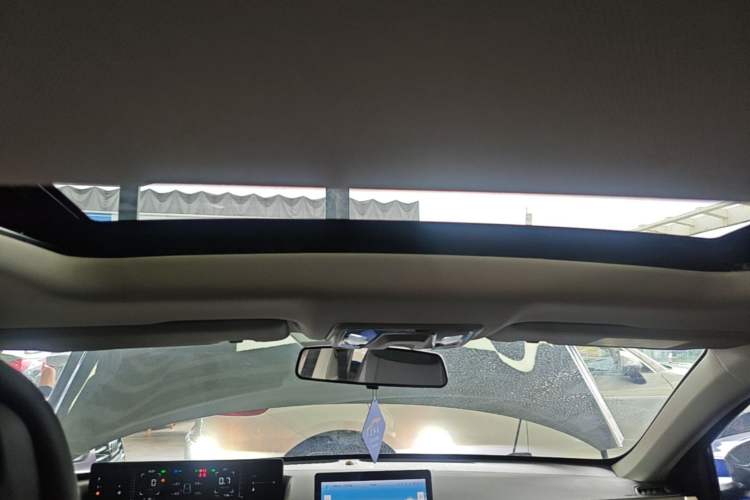 Used CHANGAN Eado DD 2023 Blue Whale NE 1.5T GDI DCT Luxury Edition Headliner