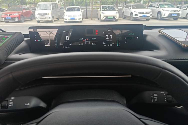 Used CHANGAN Eado DD 2023 Blue Whale NE 1.5T GDI DCT Luxury Edition Instrument Cluster